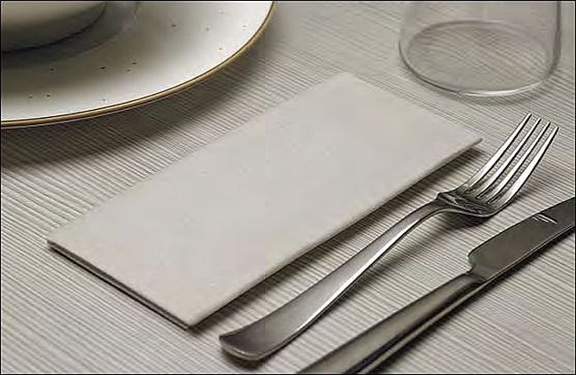 Serviette auf Basis von Tinta Unita